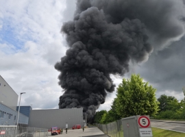 Polymer-Gruppe: Großbrand in Sobernheim vernichtet Lagerhalle