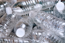 Plastipak: Chemisches Recycling von PET in Italien