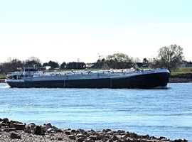 Logistik: Rheinschifffahrt trotz Hochwasser (noch) nicht eingestellt