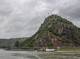 Logistik: Niedrigwasser des Rheins erschwert weiter die Binnenschifffahrt