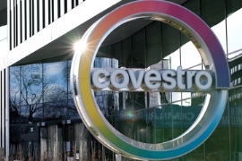 Covestro: Chemiekonzern will jährlich weltweit 400 Mio EUR einsparen