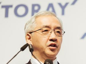 Toru Yamanak leitet das Automotive Center Europe (Foto: Toray)