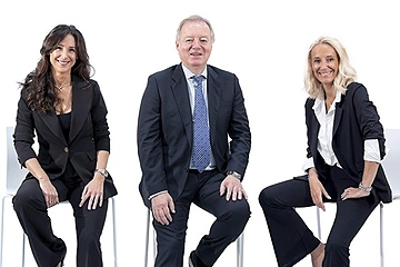 Auch im Verwaltungsrat des Automobilzulieferers tut sich etwas: Emma, Ernesto und Maria Helena Antolin (von links, Foto: Antolin)