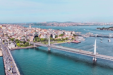 Handelsmetropole am Bosporus: Wird hier PVC aus den USA umetikettiert? (Foto: Pexels, Abdulgafur Ögel)