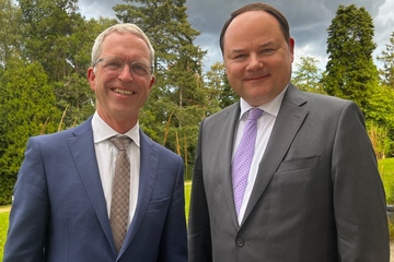 Tauschten den Staffelstab: Georg Pescher und Roland Straßburger (re; Foto: IK)