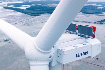 Vom Meer auf das Festland: Der Windkraftanlagenbauer Vestas disponiert in Großbritannien um (Foto: Vestas)