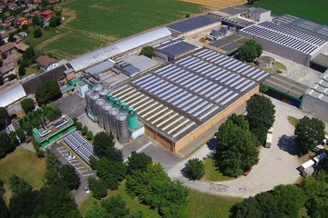 Aus der Vogelperspektive: das Piberplast-Werk in Voghera / Italien (Foto: Piber Group)