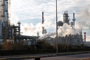 Wunschszenario: eine dampfende Chemiewirtschaft (Foto: PantherMedia; zacariasdamata)